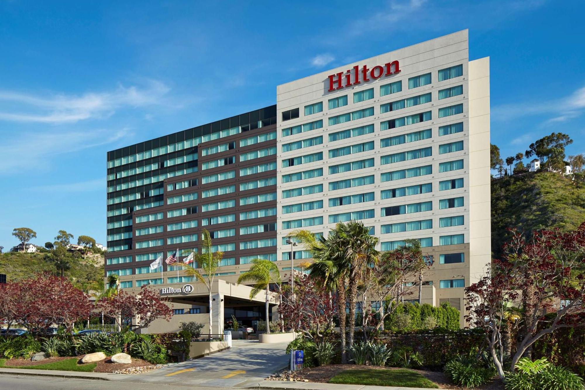 Hilton San Diego Mission Valley Exterior photo